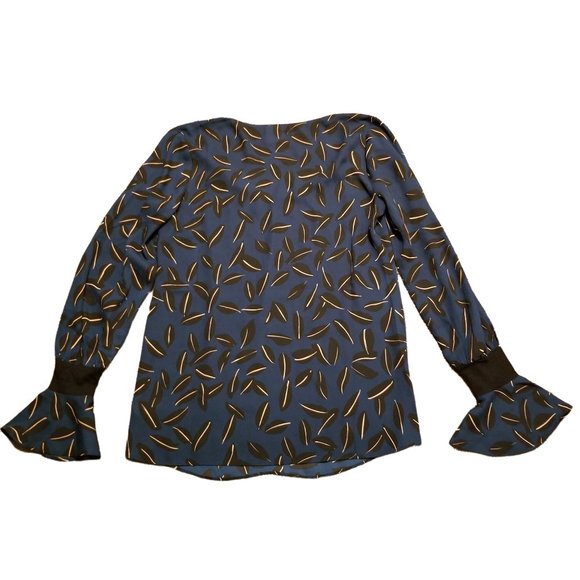 Cabi XS Blue SHADOW LEAF Blouse Top Long Flared Sleeve 3763 - Picture 3 of 7